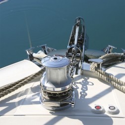 X4 - Vertical Windlass Windlasses & Accessories