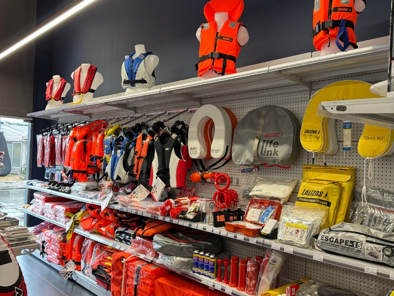 Store interior Patra