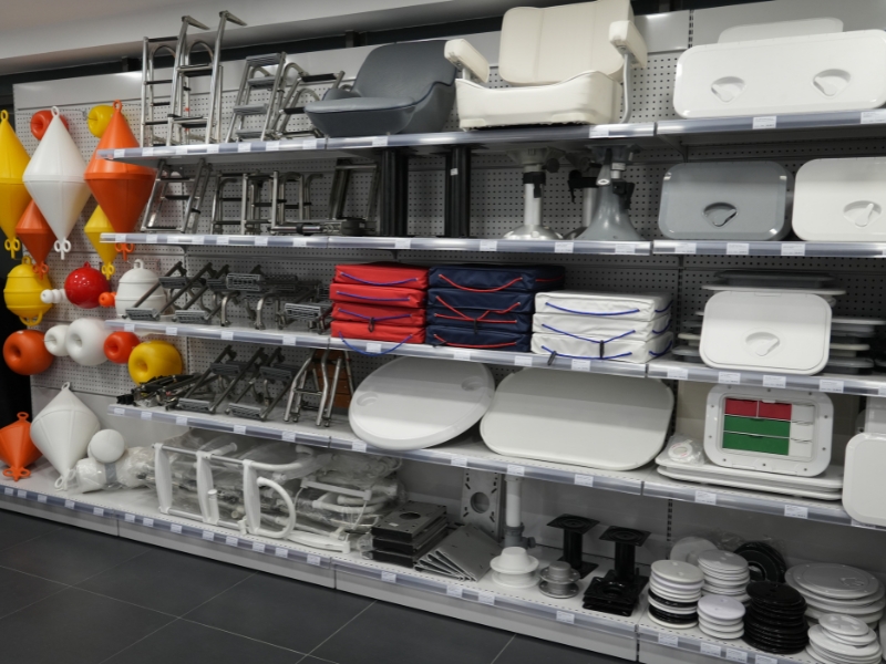 Store interior Patra
